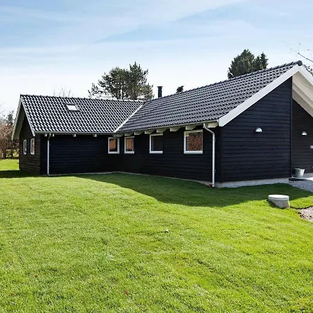 14 Person In Hornb K Holiday home *